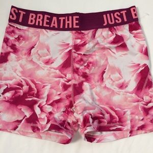 8 Series Fitness Shorts Sz L